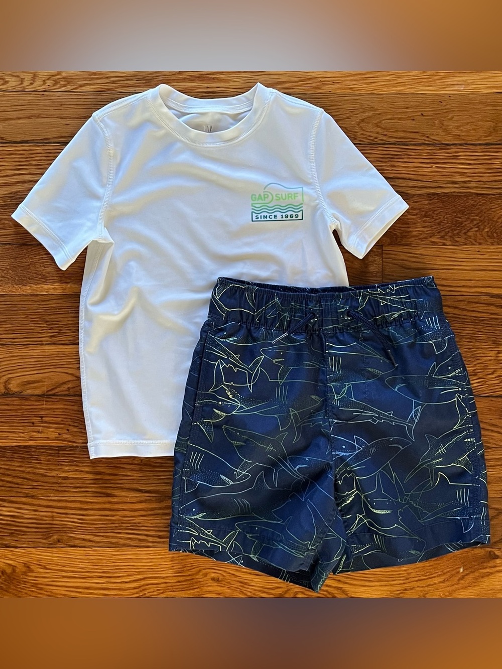 GAP Kids Shark Swim Trunks & Rash Guard Swim Shirt Set Boys Size XS